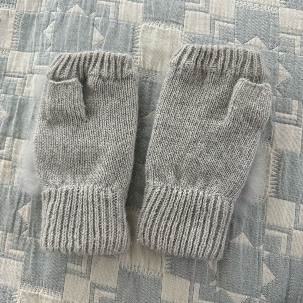 Real Rabbit Fur Grey Fingerless Gloves - New! - Picture 2 of 7